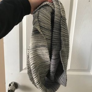 Knit infinity scarf